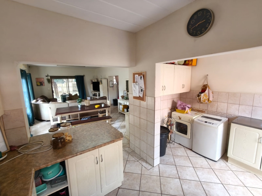 3 Bedroom Property for Sale in Safari Gardens North West